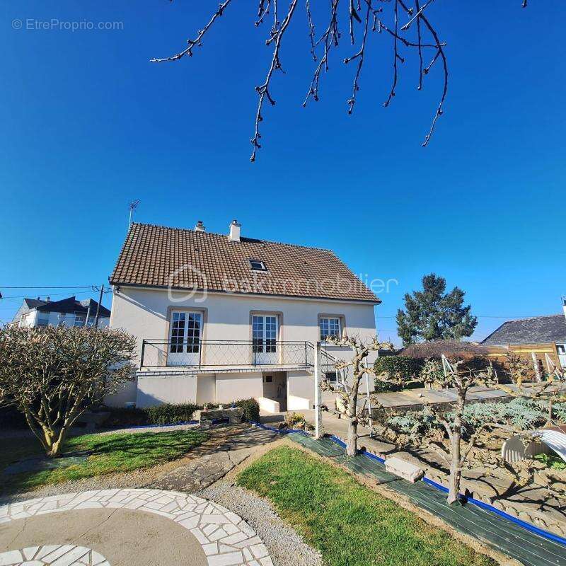 Maison à EVRON