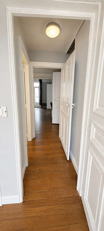 Immeuble quartier Gare loué en meublé - photo 8