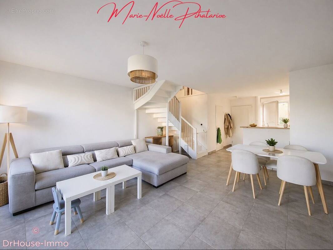 Maison à BLANQUEFORT