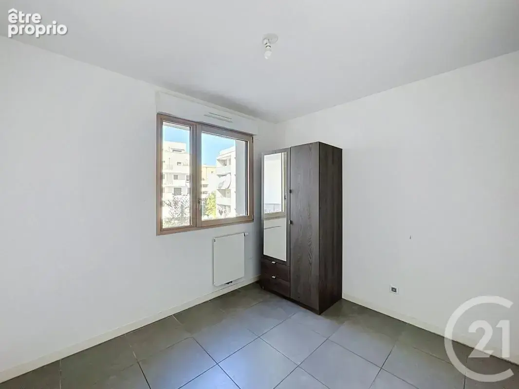Appartement 4 pièces 81 m² à vendre à Saint-Priest (69800) - photo 14
