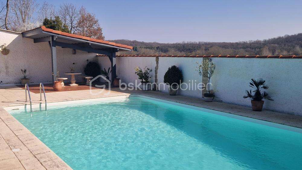 Maison plain pied - 4 chambres - veranda - grand garage - parc arbore - photo 7