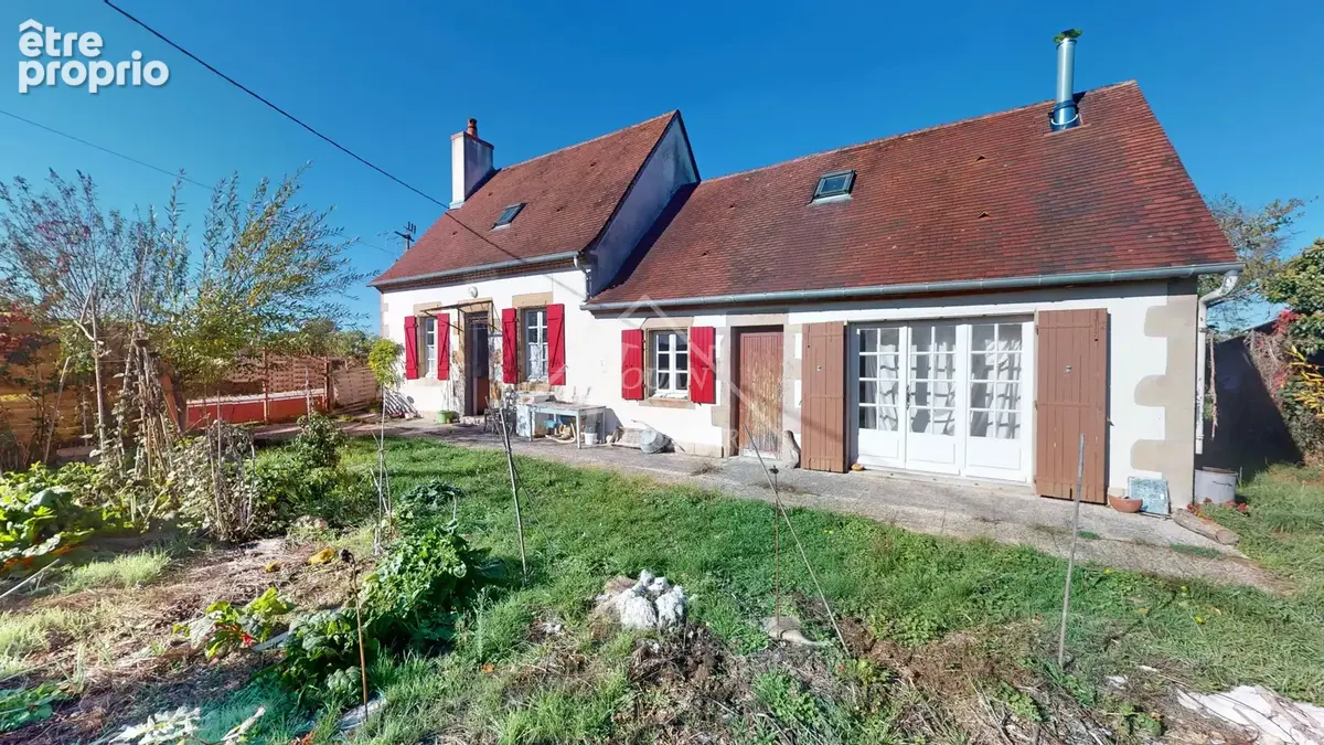 Maison en pierre à rénover avec 4 500 m² de terrain, au calme de la campagne de SAINT-PLAISIR - photo 1