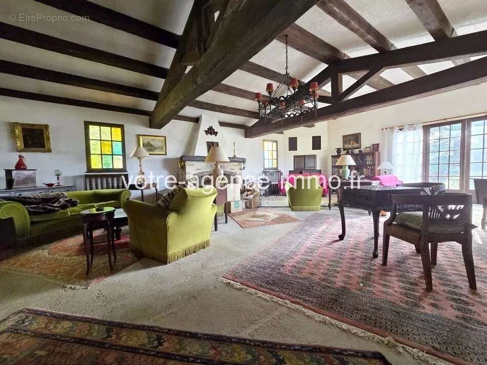 Maison à LA GAUDE