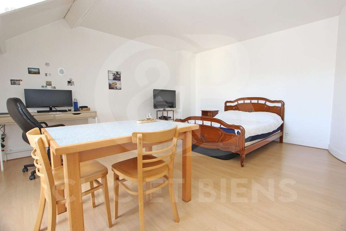 Appartement à VERSAILLES