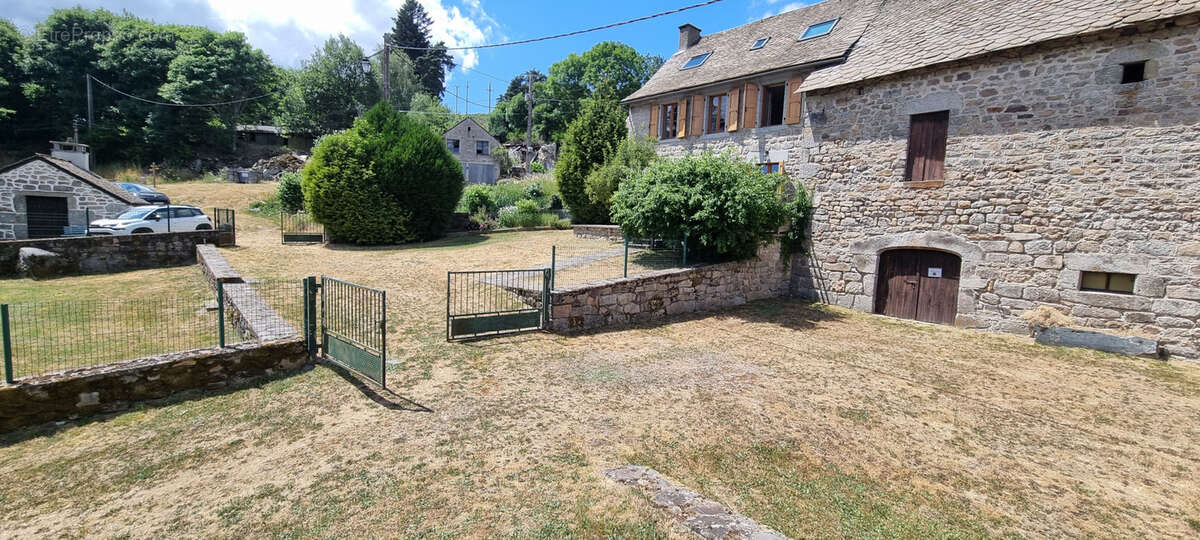 Belle propriété sur l'Aubrac - photo 2