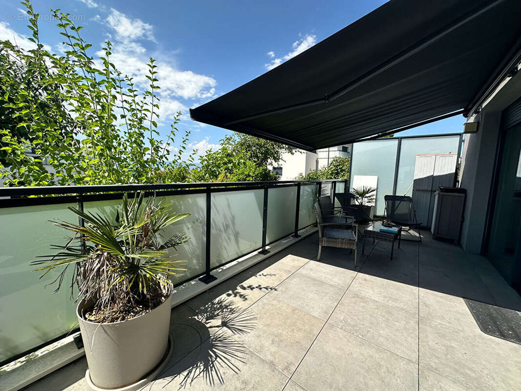 Vétraz-Monthoux : Appartement 4 pièces en rez-de-chaussée 79.32 m² avec terrasse de 31.61 m² - photo 2