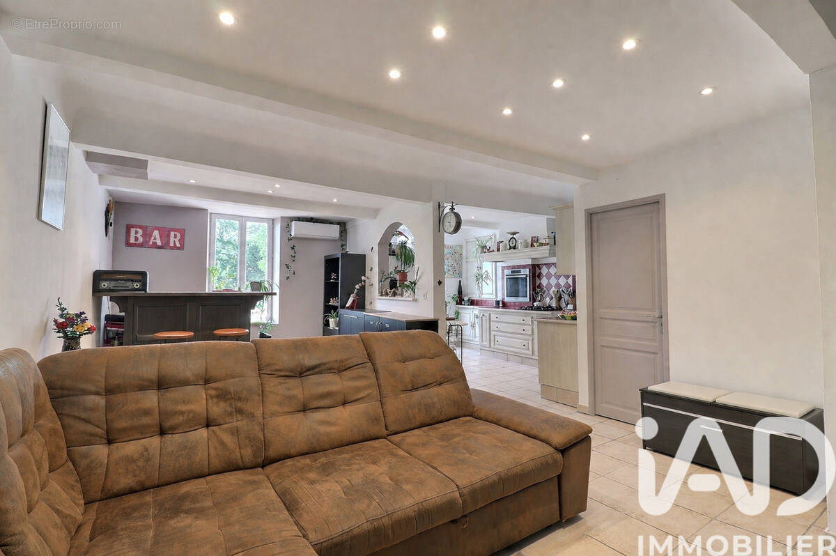 Photo 1 - Appartement à ROUGIERS