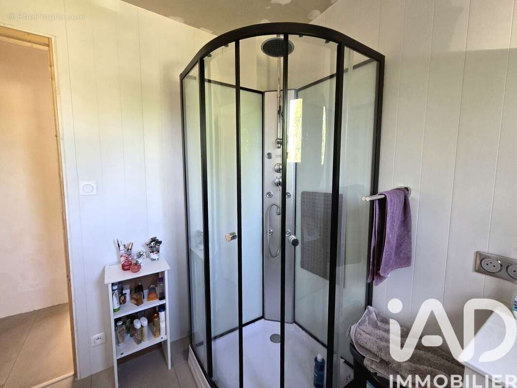 Maison 65 m² à Peyrelevade  - photo 8