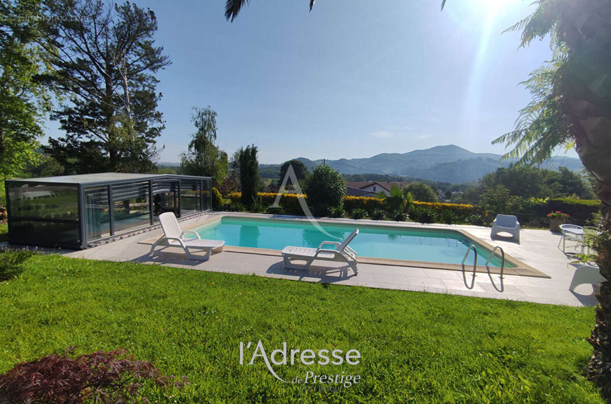 Demeure de prestige Itxassou 8 pièce(s) 310 m2 - photo 4