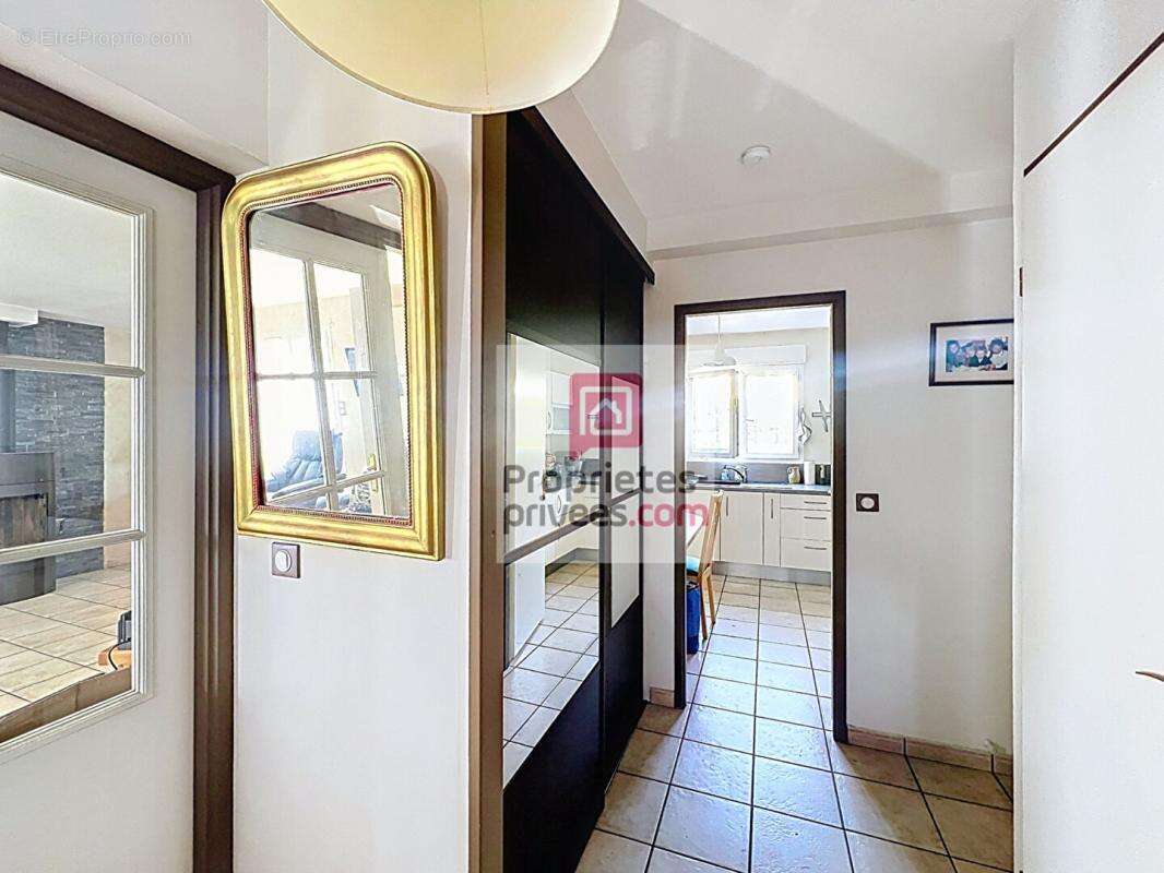 Maison Le Perray En Yvelines 4 chambres et garage - photo 2