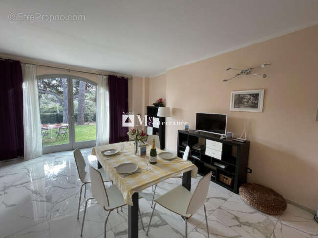 Appartement à GRIMAUD