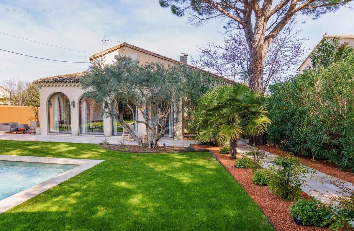 Maison à SAINT-REMY-DE-PROVENCE