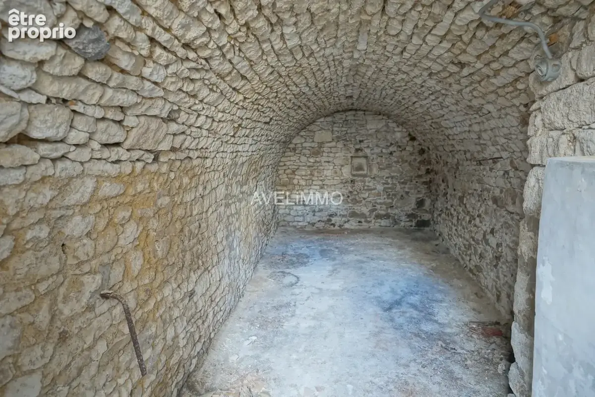 Immeuble divisé en 4 studios avec caves et garages - photo 6