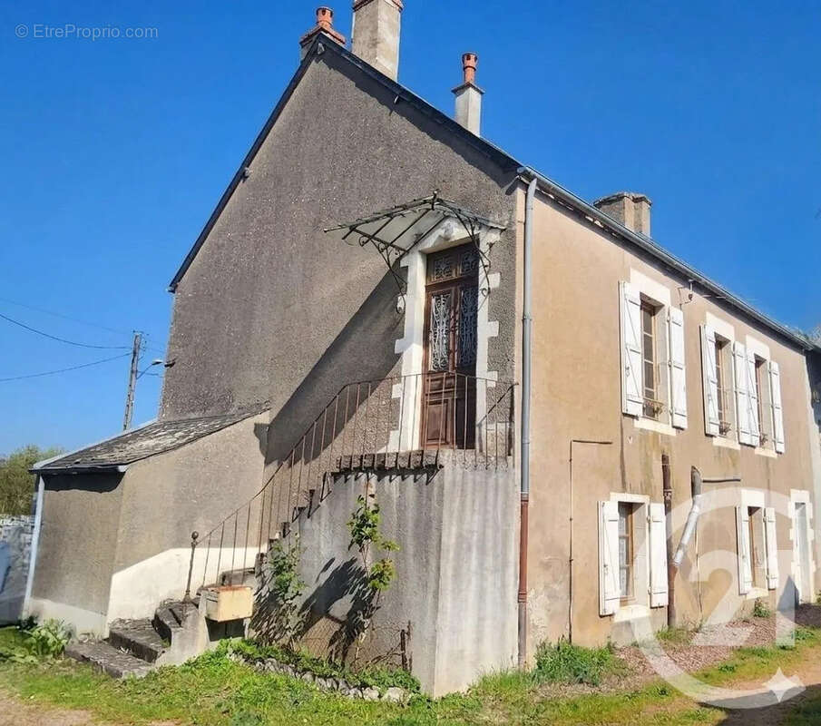 Maison à AUNAY-EN-BAZOIS