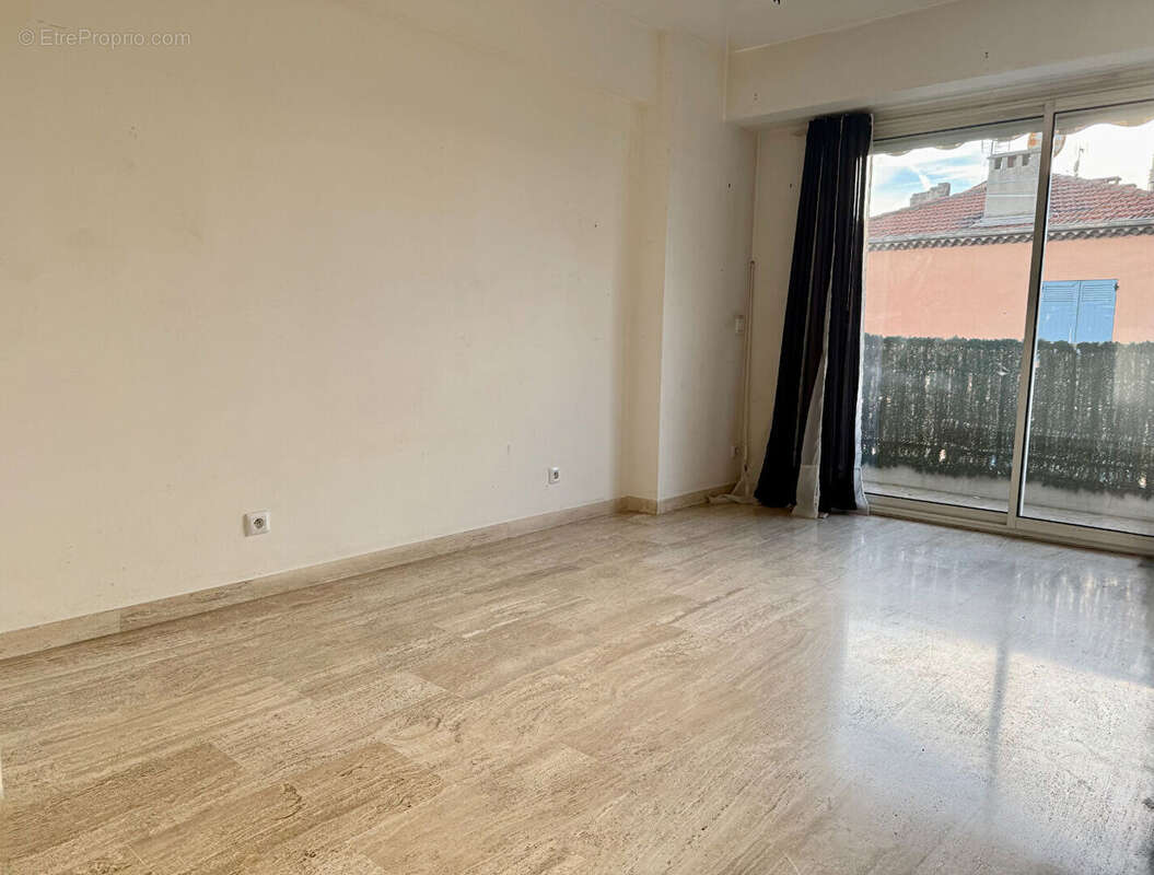 Appartement à CAGNES-SUR-MER