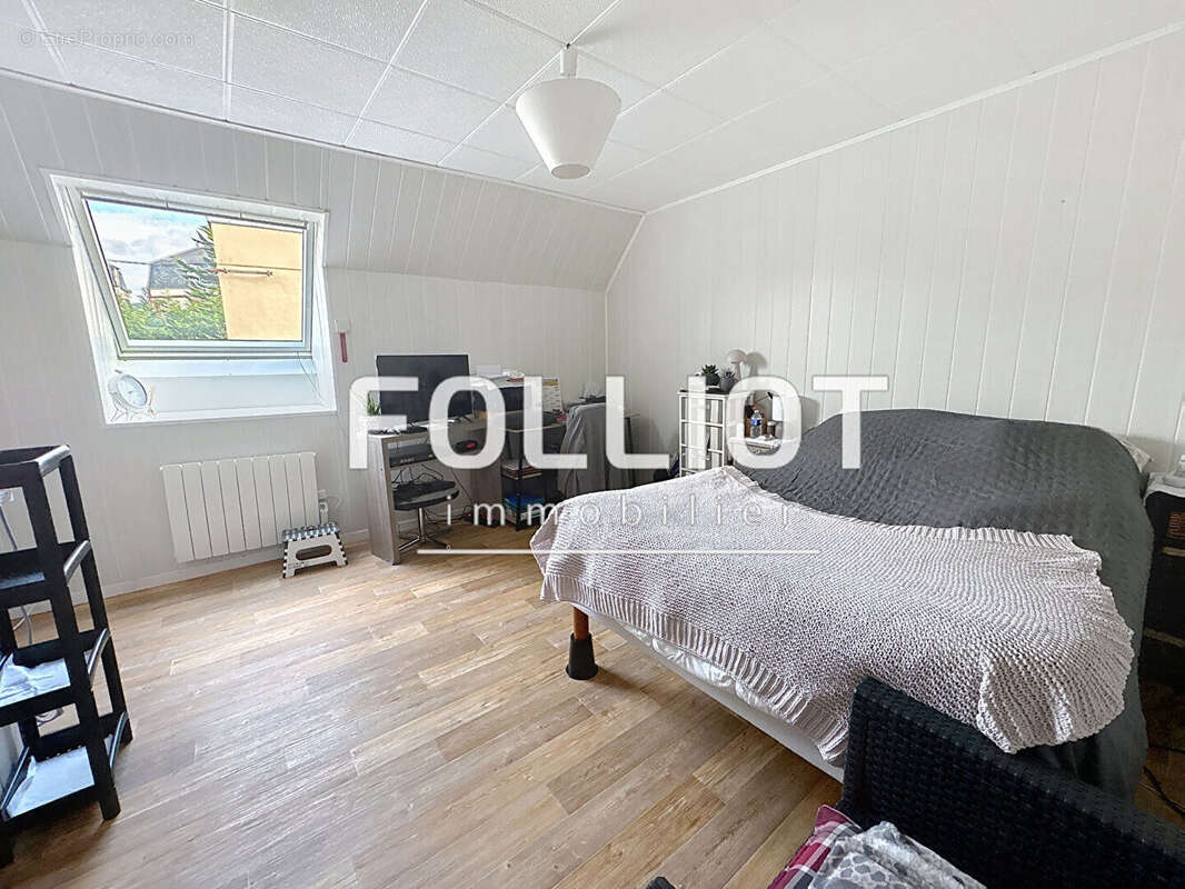 Maison à DONVILLE-LES-BAINS