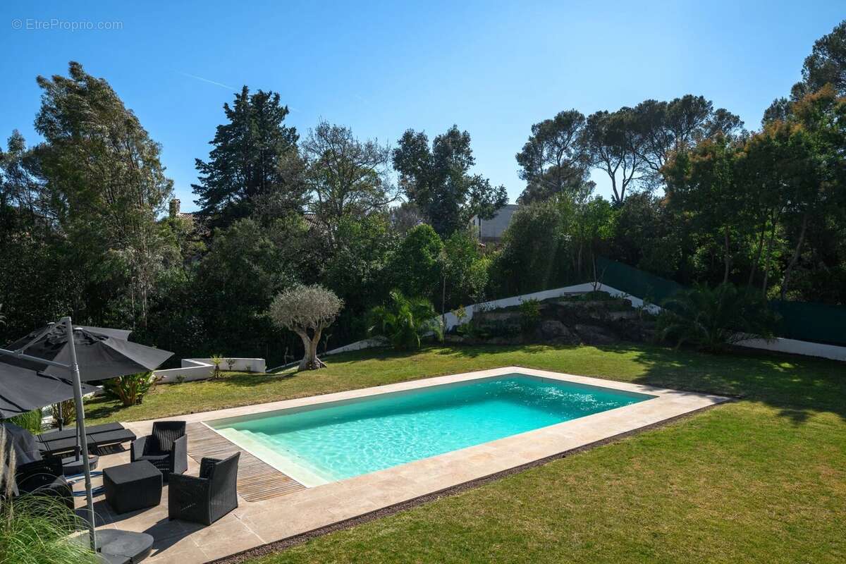 Maison à SAINT-RAPHAEL