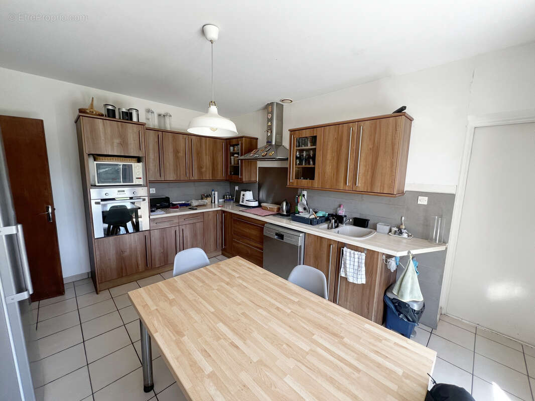 Pavillon 5 chambres - garage - terrain - photo 6