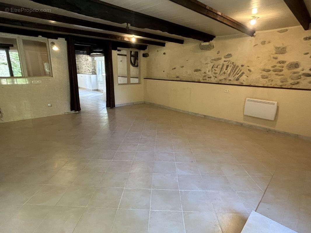 Maison à LAROQUE-D'OLMES