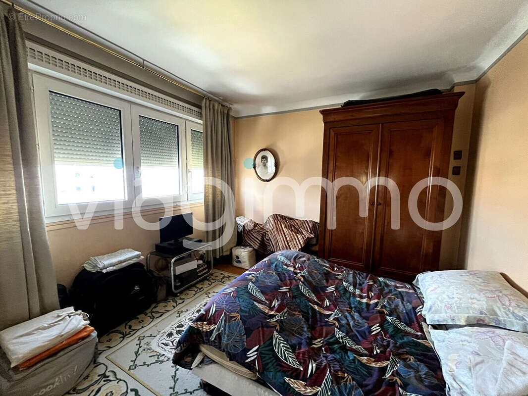 Appartement à MONTROUGE