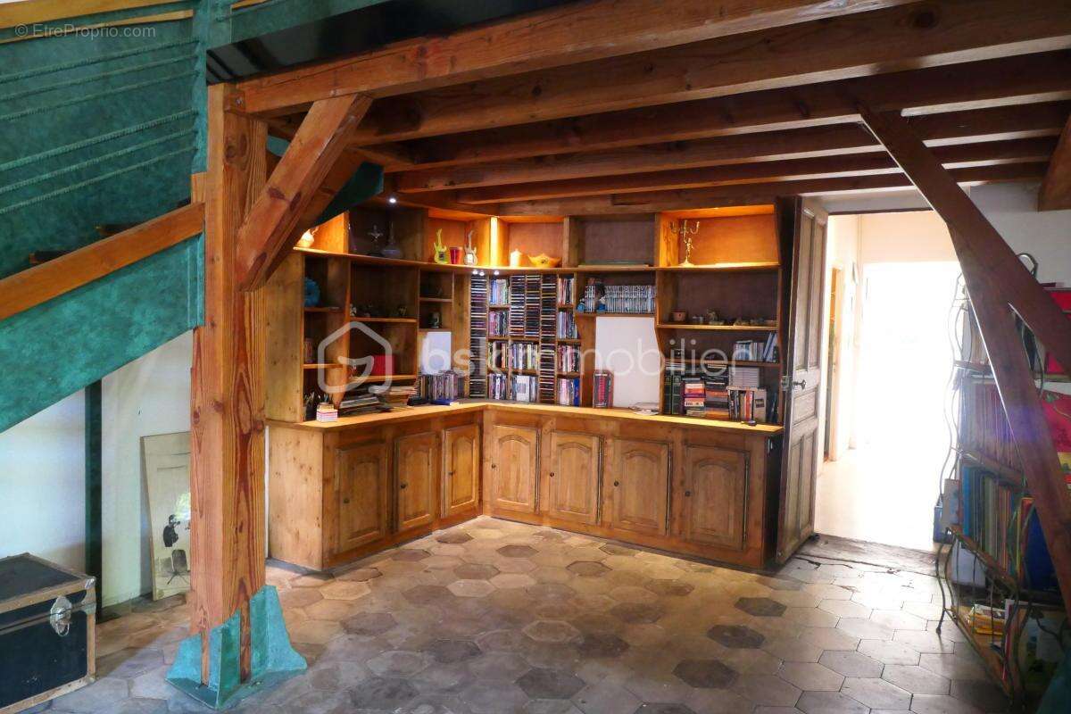Maison à MOLIERES-SUR-CEZE