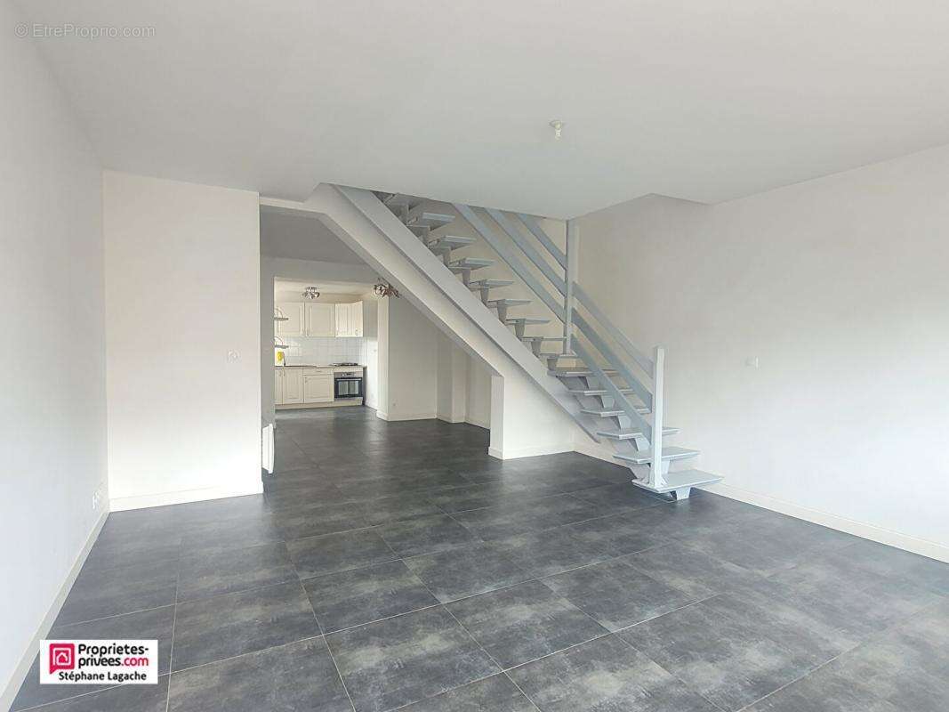 Maison Ourton 5 pièce(s) 95 m2 avec cour et garage - photo 2