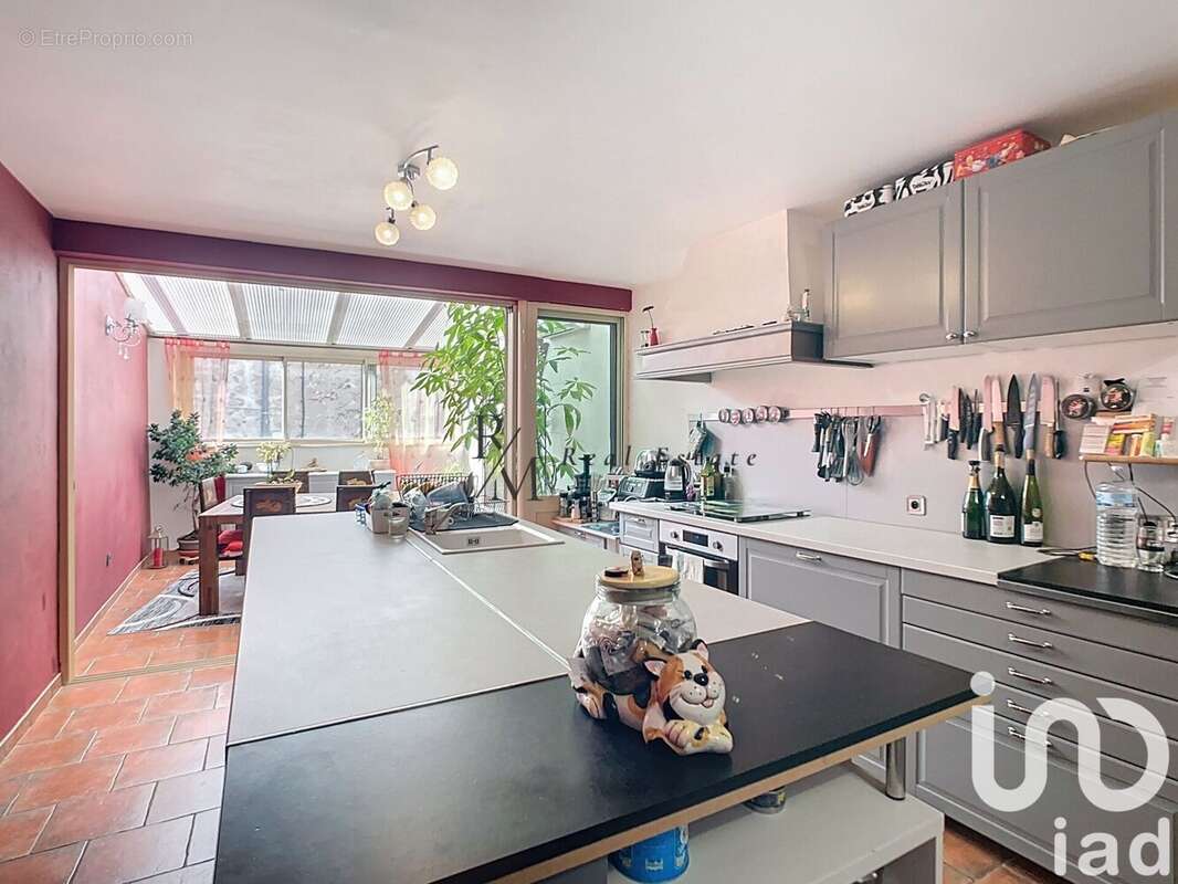 Photo 5 - Maison à LA ROQUE-D'ANTHERON