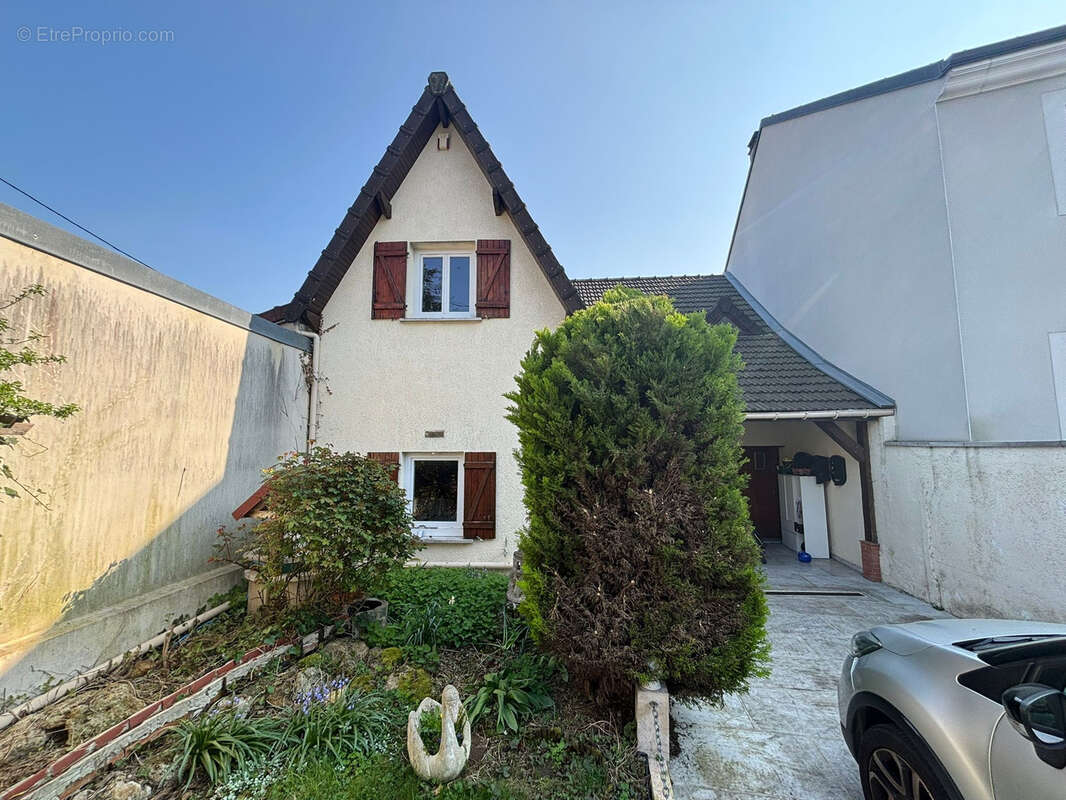Maison à ORMESSON-SUR-MARNE