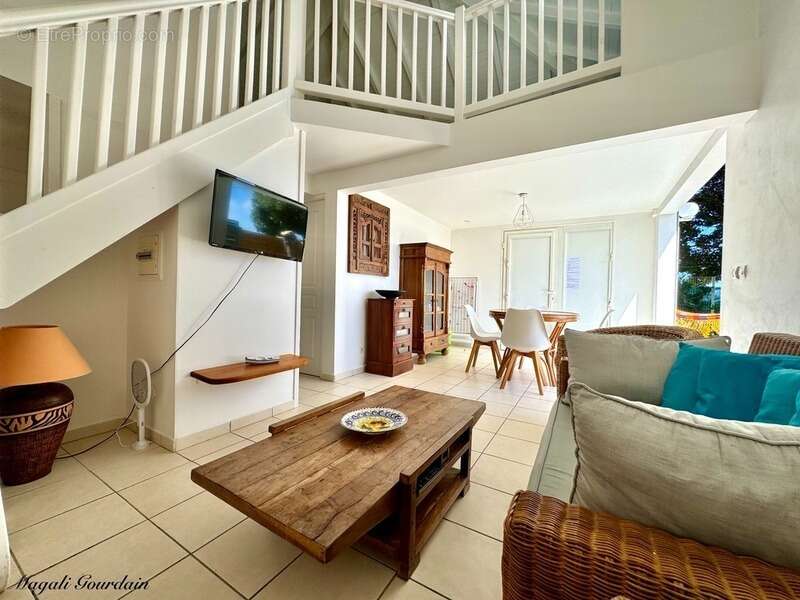 Saint-françois – à 100 mètres de la mer, ensemble immobilier de 3 villas indépendantes - photo 15