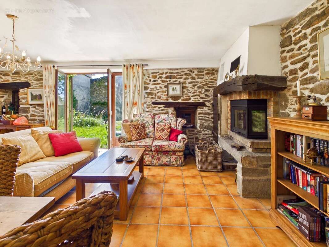Charmante maison en pierre à proximité de Lescure-Jaoul - photo 8