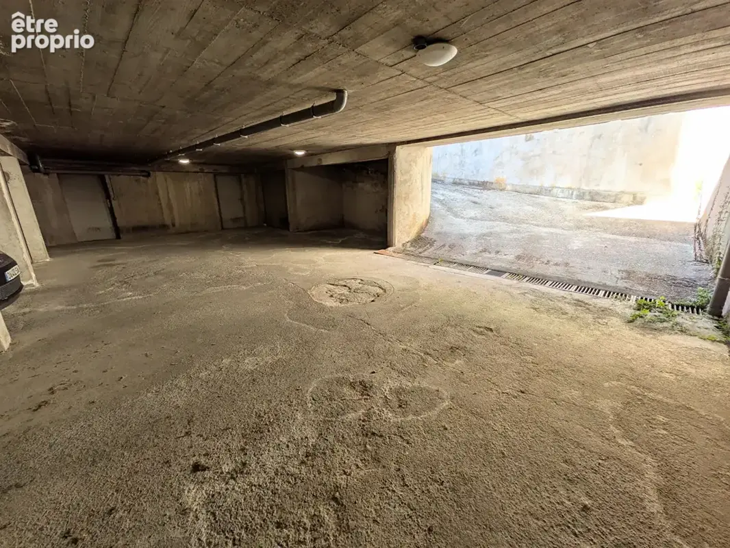 Photo Parking à Pau au prix de 17 000€