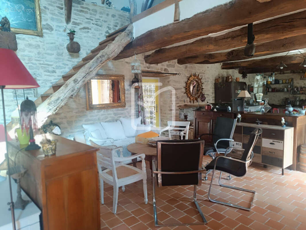 Longère ,Chaumière 161m2  Aux portes de Vannes (Saint-Nolff) - photo 4
