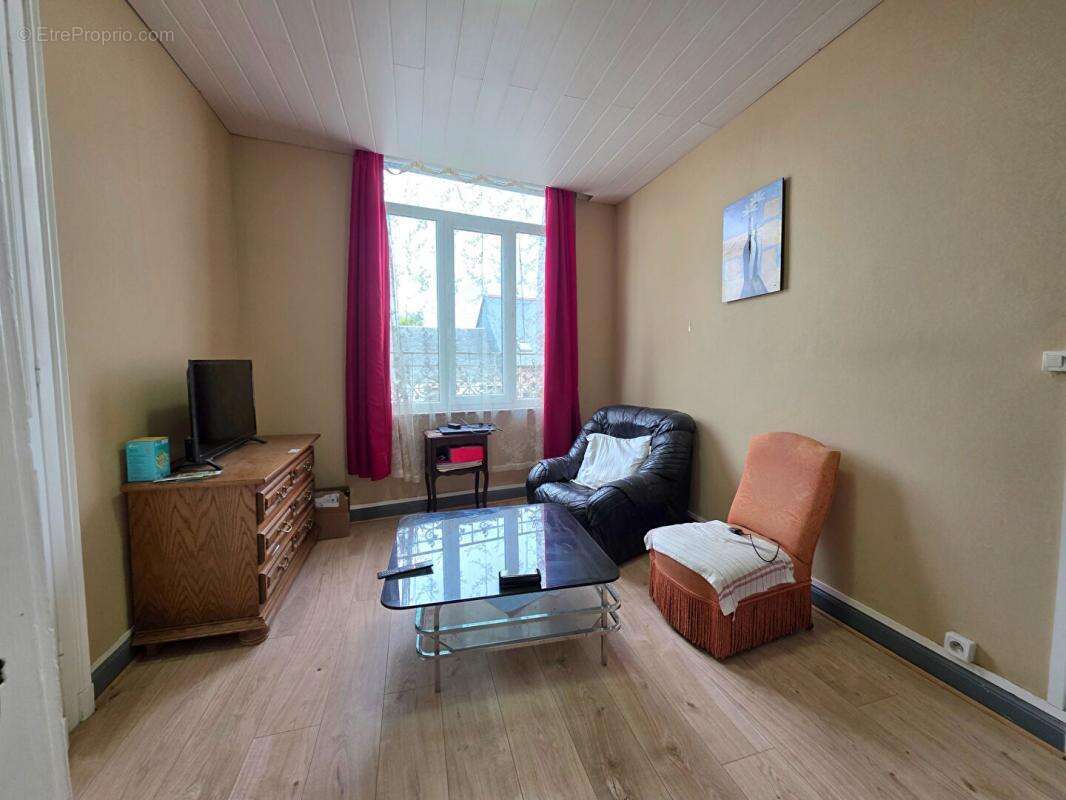 Appartement à FOURMIES