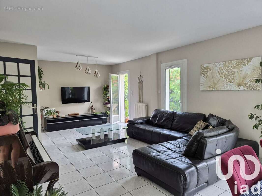 Photo 8 - Maison à SAINT-GERMAIN-LES-CORBEIL