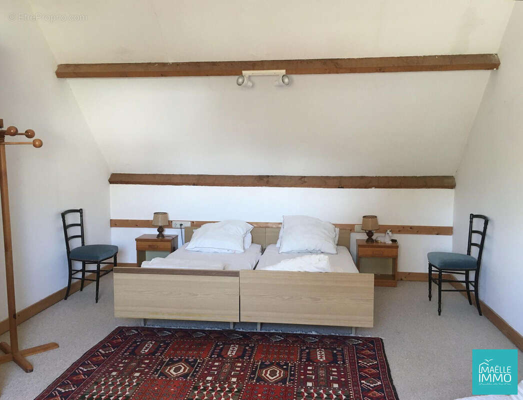 Maison à SAINT-JACUT-DE-LA-MER