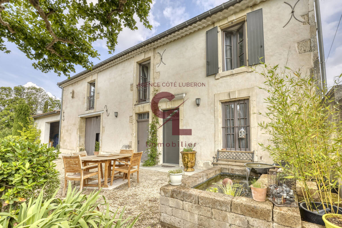 Maison à CHATEAURENARD