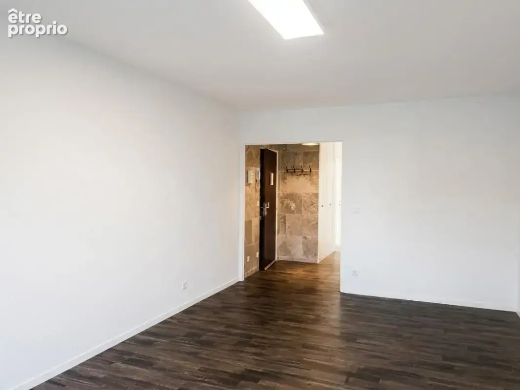 EXCLUSIVITÉ ,T2 spacieux entièrement rénové de 65,26 m² avec parking privatif - photo 3