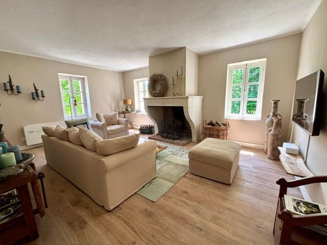 Maison à MOLIERES-SUR-CEZE