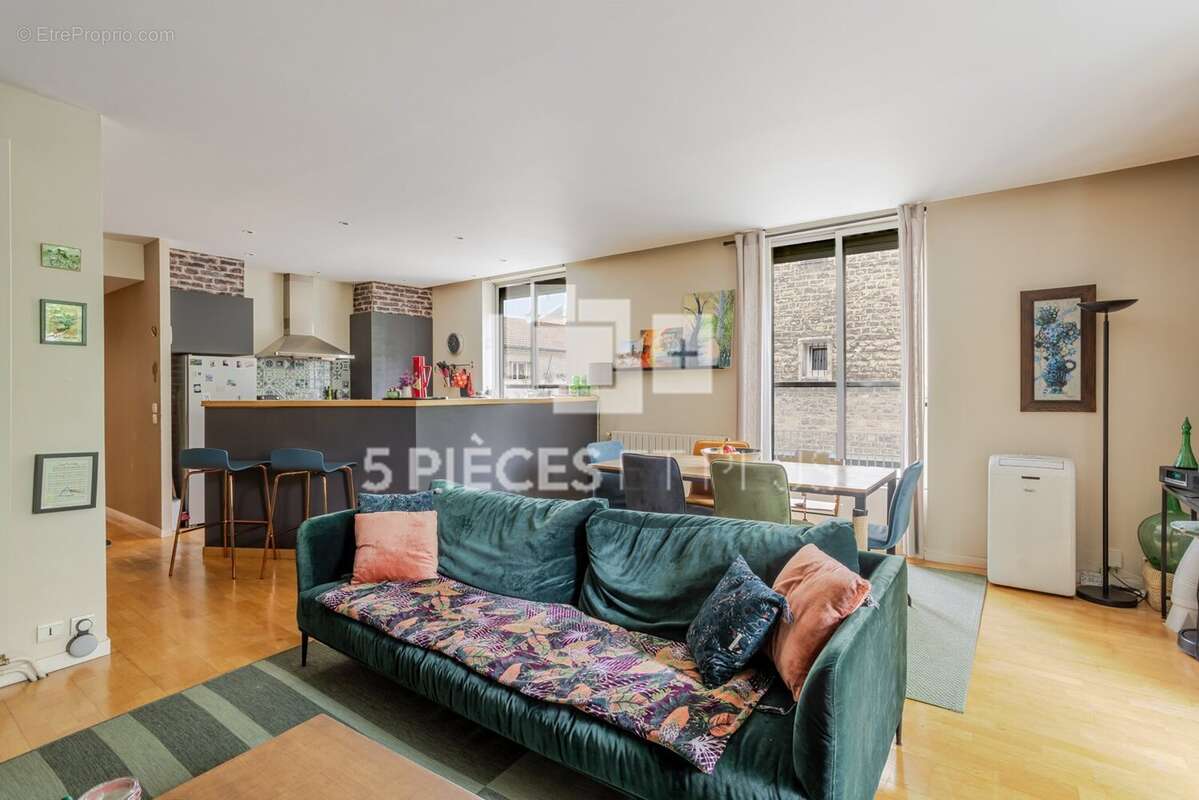 Appartement à NEUILLY-SUR-SEINE