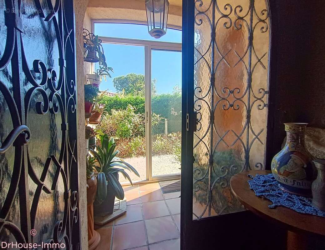 Maison 194 m² à Villeneuve-Tolosane  - photo 11