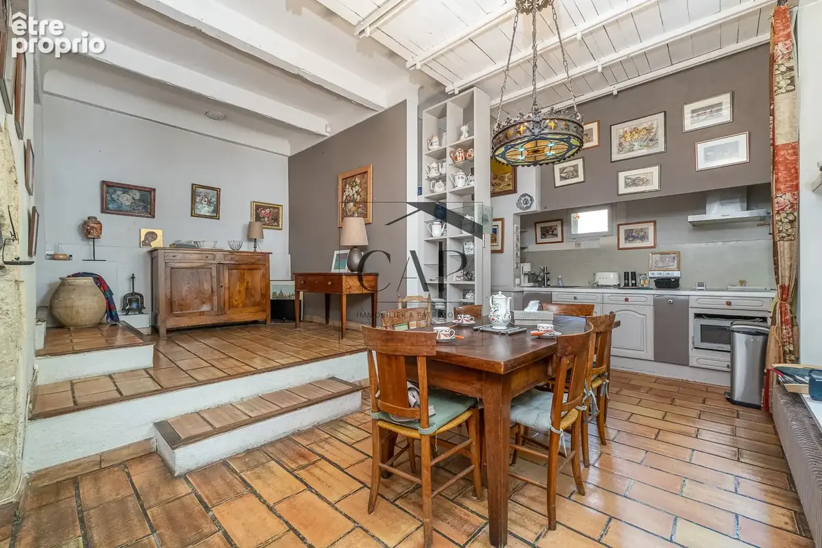 Ensemble atypique de 176 m2 Carrez avec cour intérieure   maison, studio et atelier   13006 - photo 3