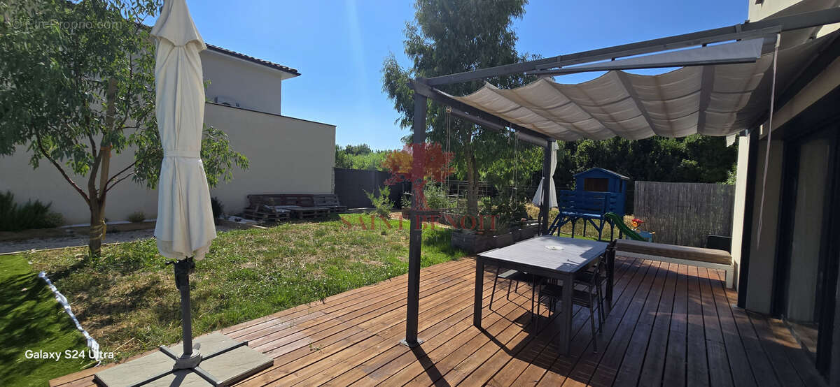 A VENDRE - A SAINT DREZERY - VILLA RECENTE de TYPE T5 de 110m2 avec garage jardin et piscine - photo 20