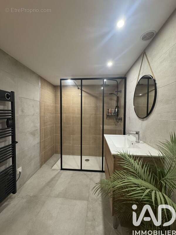Maison 178 m² à Saint-Sixte  - photo 8