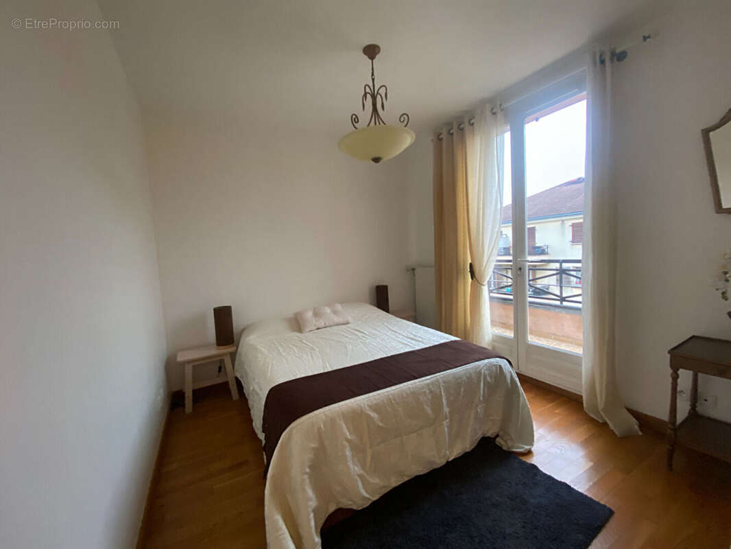 Appartement à LE BLANC-MESNIL