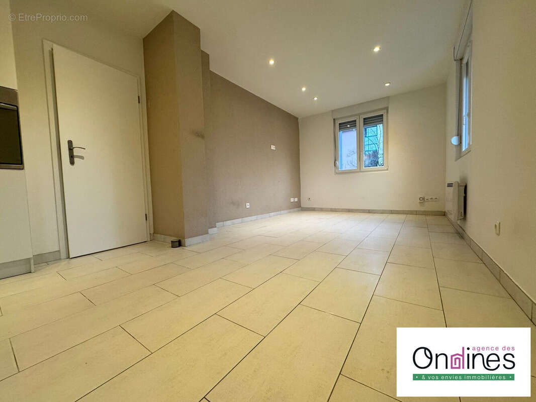 Salon - Appartement à HAGUENAU