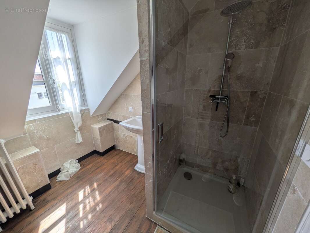 Guemene sur scorff maison bourgeoise  7 pièces 185 m² environ avec garage et dépendances,un puits une parcelle de 3706m² - photo 20