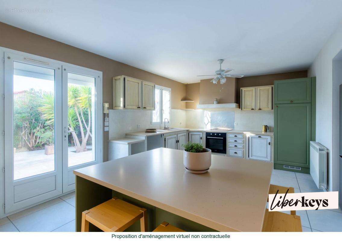 Maison à PELISSANNE