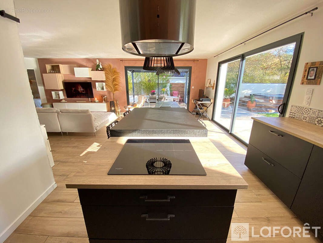 Maison à MARTIGNAS-SUR-JALLE