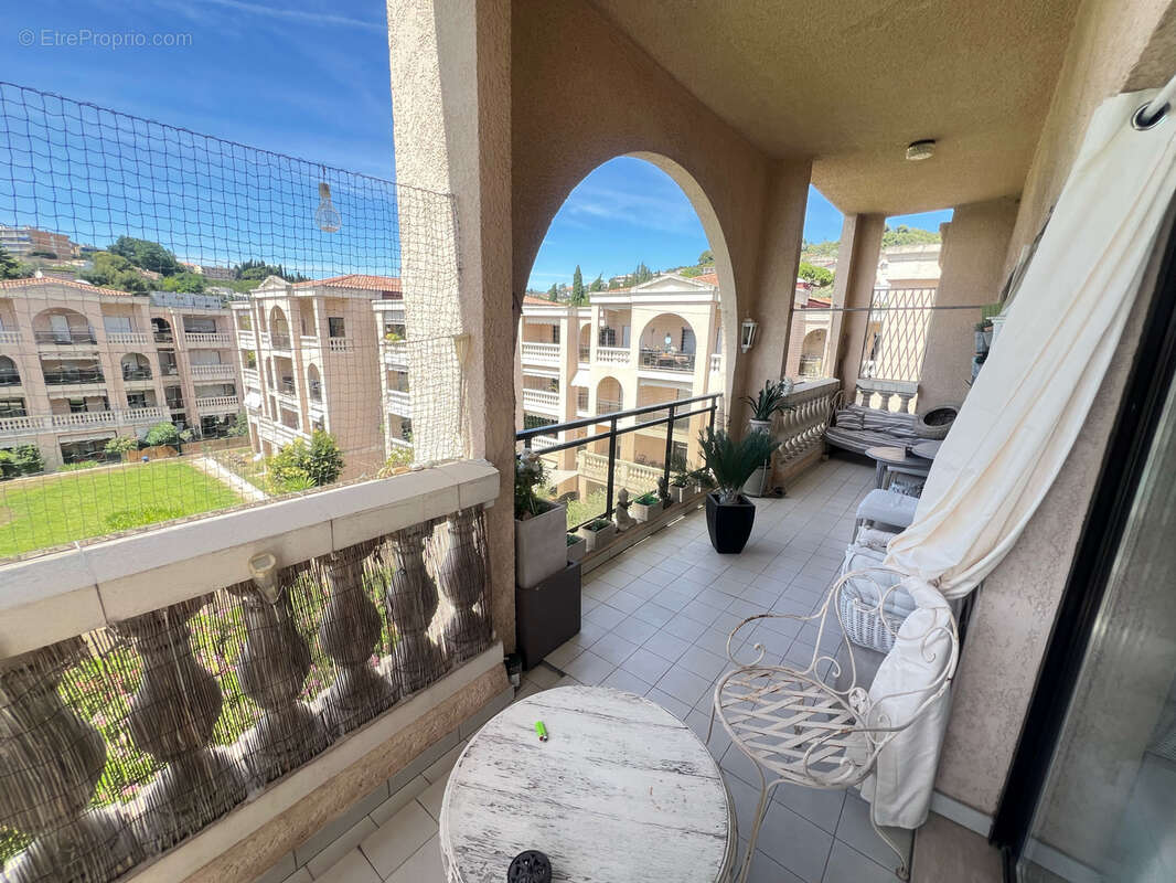 Appartement à LE CANNET