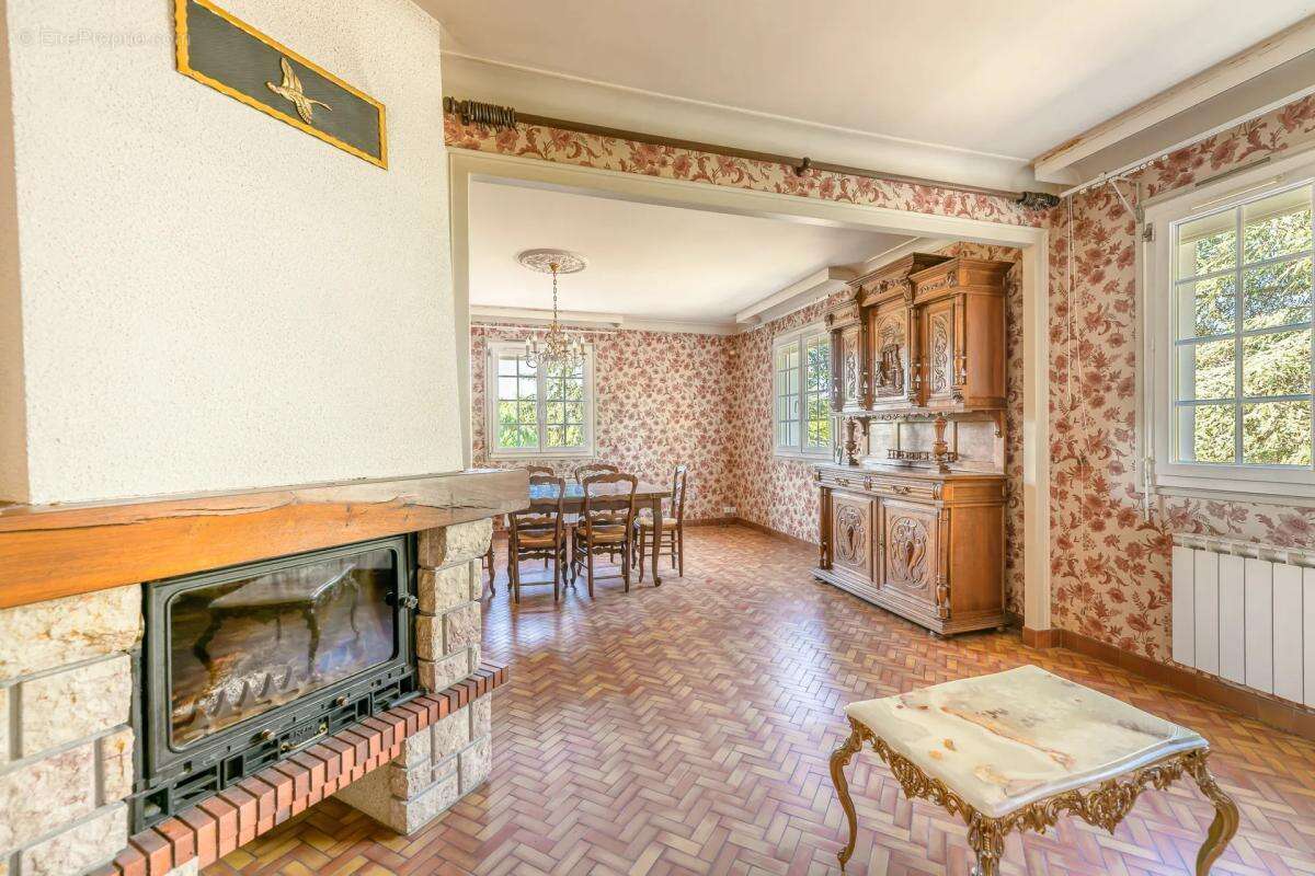 Maison de 6 pièces de 140 m² à Bléré - photo 4